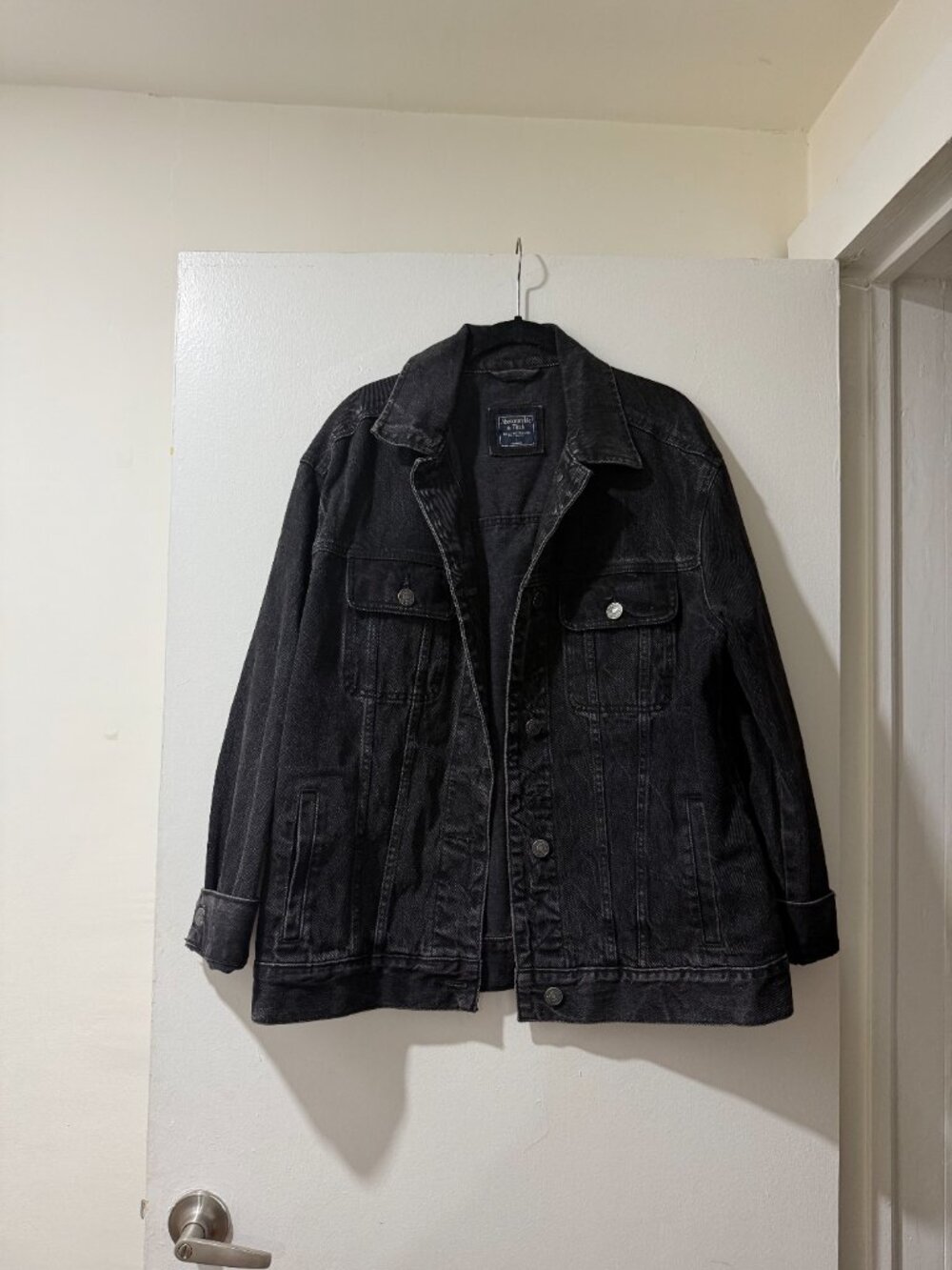 🖤 Abercrombie & Fitch Oversized Washed Black Denim Jacket Size L - Picture 5 of 9